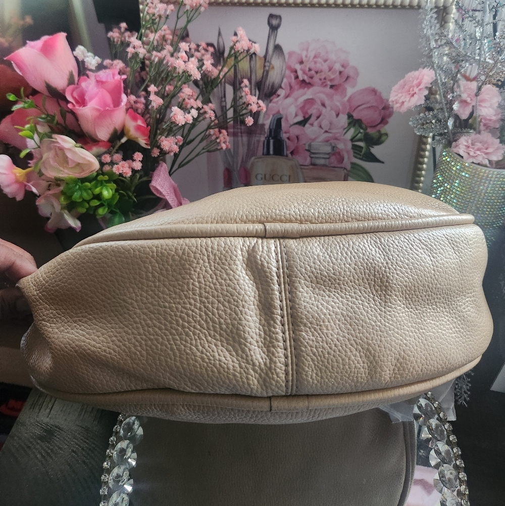 Marc Jacobs LargeTaupe Leather Shoulder Bag EUC - Picture 9 of 14